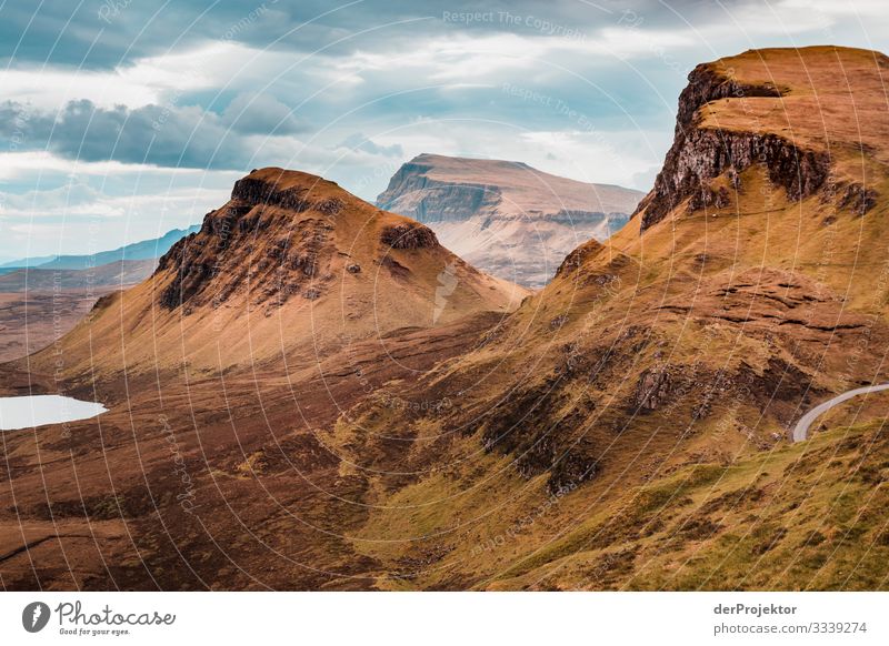 View at Quiraing on Isle of Skye V Free time_2017 Joerg farys theProjector the projectors Front view Light Day Deep depth of field Copy Space middle Morning
