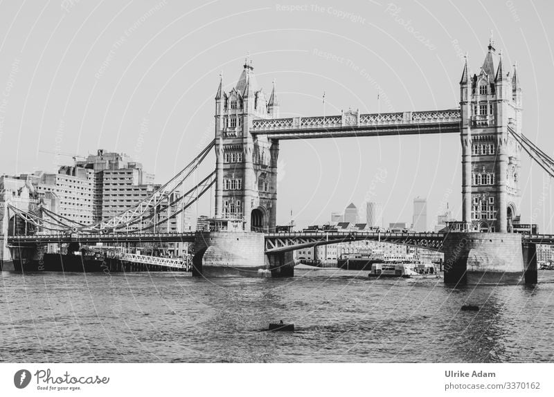 ALT ---- Tower Bridge was opened in 1894 and is still one of the most popular sights in London Great Britain England bridge Bridges Old Historic