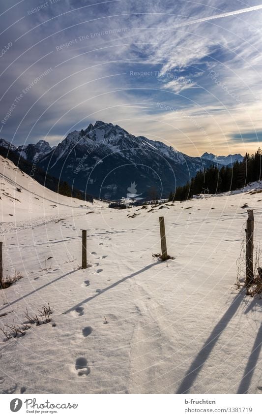 Snow in the Berchtesgaden Alps Winter Berchtesgaden Alpes Tracks Sunset Sunlight Mountain Landscape Exterior shot Beautiful weather Deserted