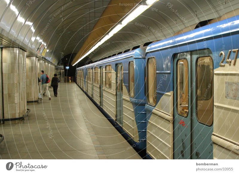 Metro 4 Underground Transport