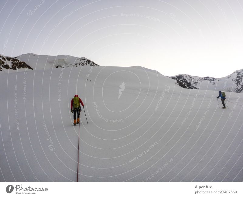 Keep distance in a|rope shaft Brave Snow Adventure Exterior shot Colour photo Mountain Nature Landscape Panorama (View) Mountaineer Mountaineering Success