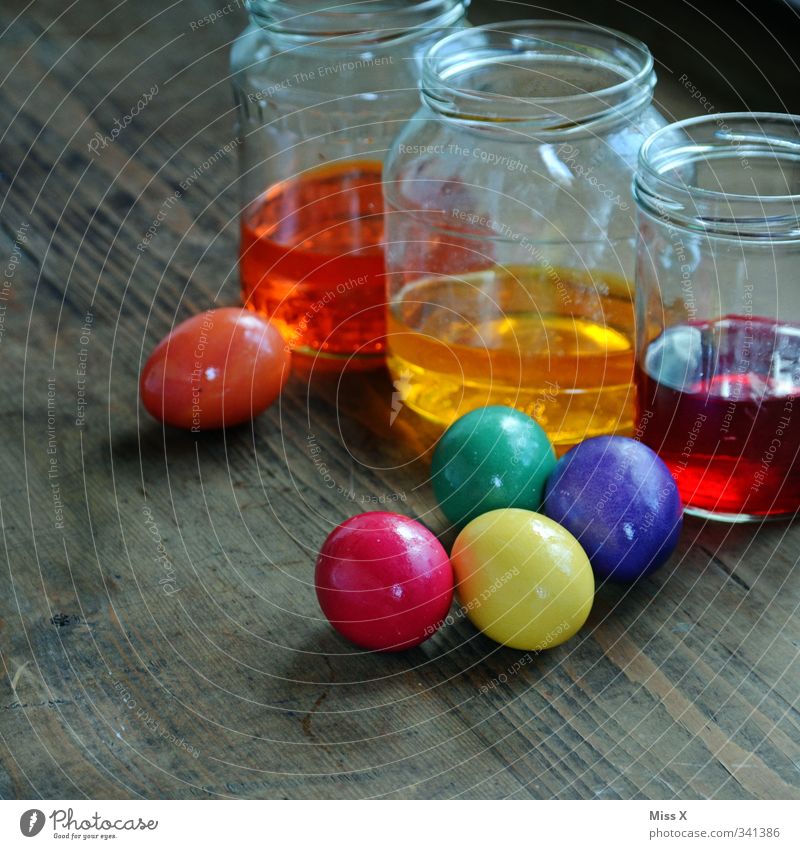 Easter is coming soon Food Nutrition Leisure and hobbies Delicious Multicoloured Colour Cooking Egg Hen's egg Dyeing Play of colours Glass egg colours