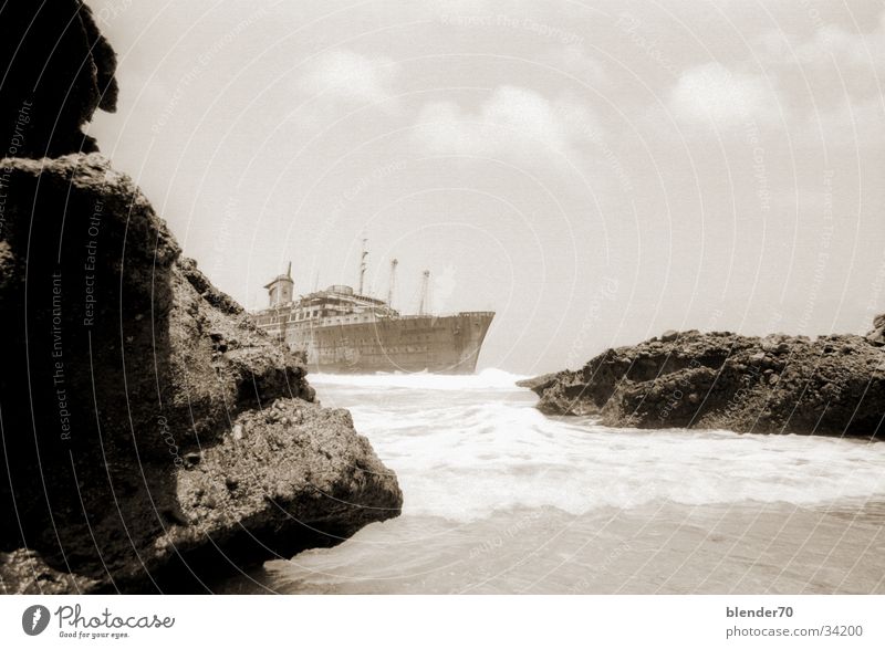 American Star in the Fog Watercraft Decompose Fuerteventura Canaries Historic ghost ship titanic Rock