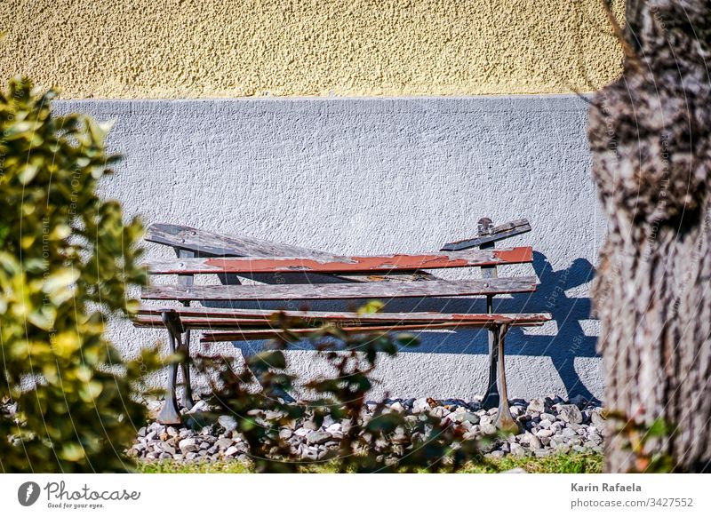 Broken bench in sunshine Bench Sunlight Wooden bench Colour photo Exterior shot Deserted Break Seating Relaxation Calm Day Light