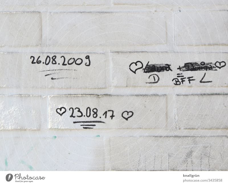 Best Friends Forever Graffiti on white painted brick wall Communicate Heart Characters Wall (barrier) Wall (building) Exterior shot Sign Romance Love Emotions