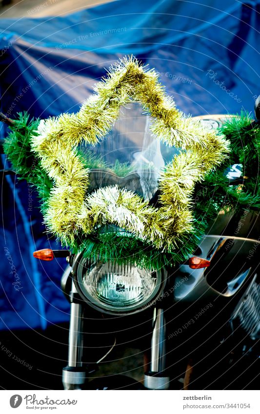 star Advent on the outside decoration Decoration Fringe Glitter Deserted moped Motorcycle Floodlight Stars Copy Space Christmas christmas time Christmas star