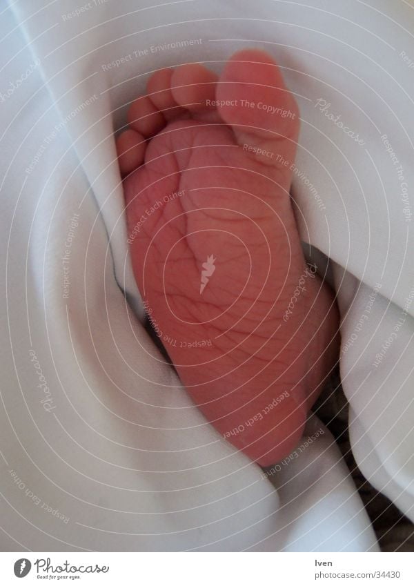 A miracle! Birth Toes Small Baptism Baby Man Feet Barefoot