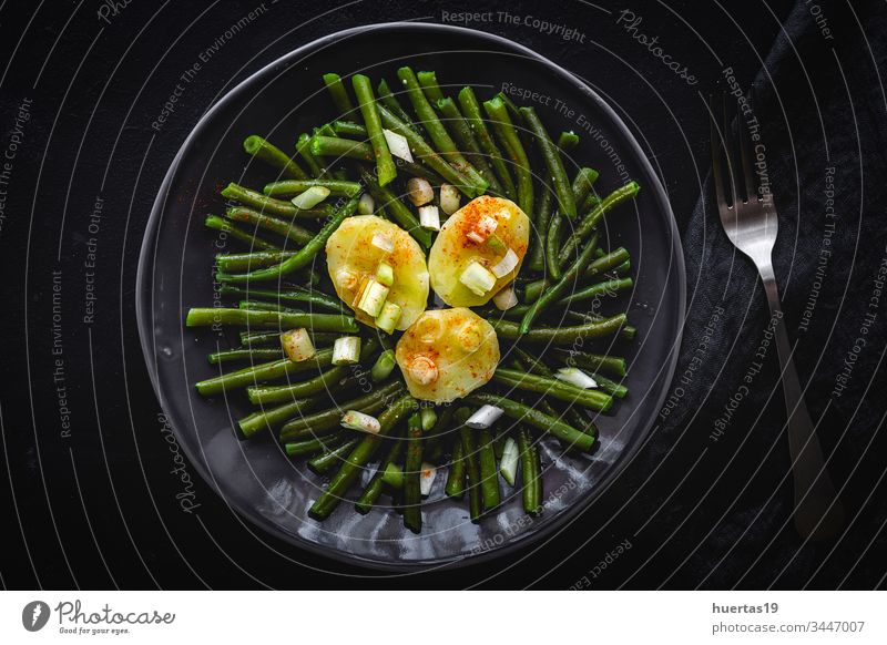Healthy green beans with potatoes, paprika and onions vegetables vegan food healthy food meal background fork lunch diet fresh nutrition plate vegetarian salad