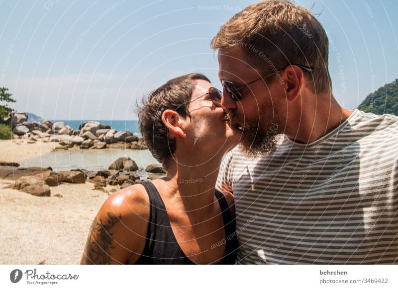 favourite person | to snog Joie de vivre (Vitality) Relationship Partner Infatuation Romance Ocean Man Woman Affection Sunglasses Exterior shot Adults