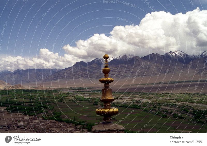 Fluffy Clouds Temple Ladakh India High plain Los Angeles Mountain