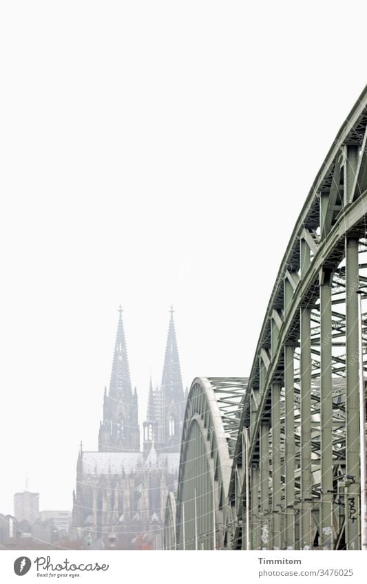 He still remembered the Rhine, a cathedral, a bridge. Cologne Dome Hohenzollern Bridge Cologne Cathedral Steel bridge Landmark Tourist Attraction