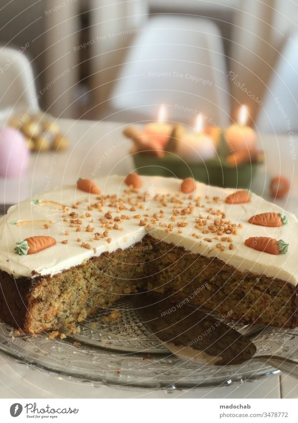 Rübli cake Carrot cake on table at Easter Cake carrots Table Nutrition Food Baking Food photograph Dessert Healthy Eating Baked goods Sweet Delicious