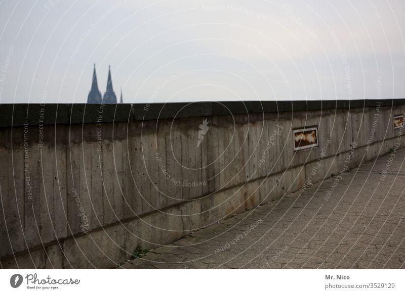 Cologne Wall Wall (barrier) Cologne Cathedral Dome Tourist Attraction Landmark Town Gray cathedral points Sky Religion and faith Belief Wall (building)