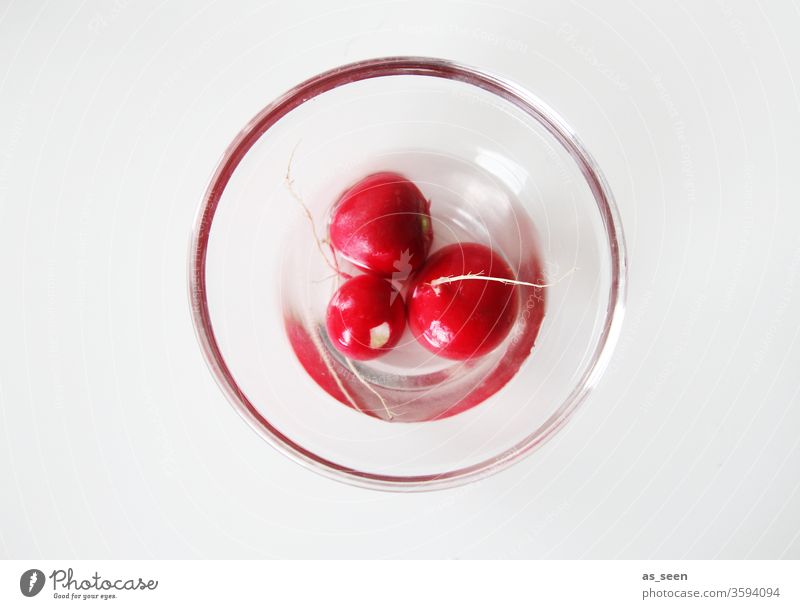 Three radishes in glass bowl Radish radish salad Red Round Glass Glass bowl Water Fresh Vegetable Food Vegetarian diet Healthy Colour photo Organic produce