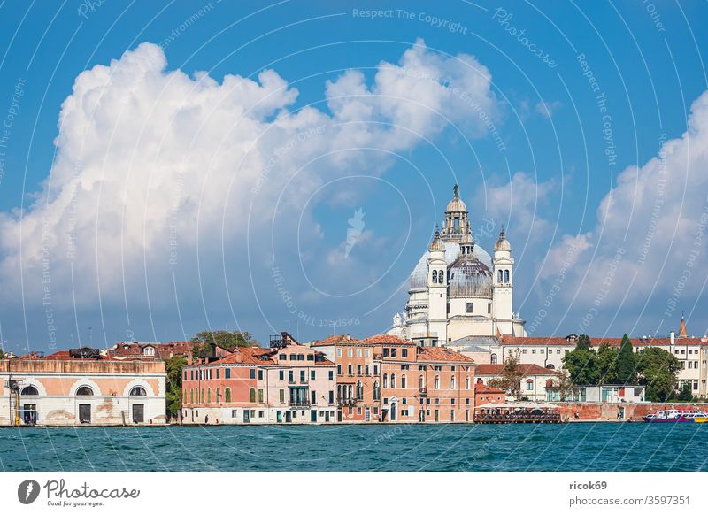 View of historic buildings in Venice, Italy Santa Maria della Salute Church vacation voyage Town Architecture Baroque House (Residential Structure) built