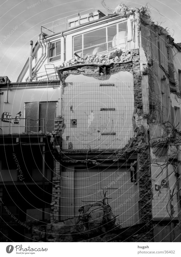 urban_chaos Dismantling Construction site Town Destruction House (Residential Structure) Architecture