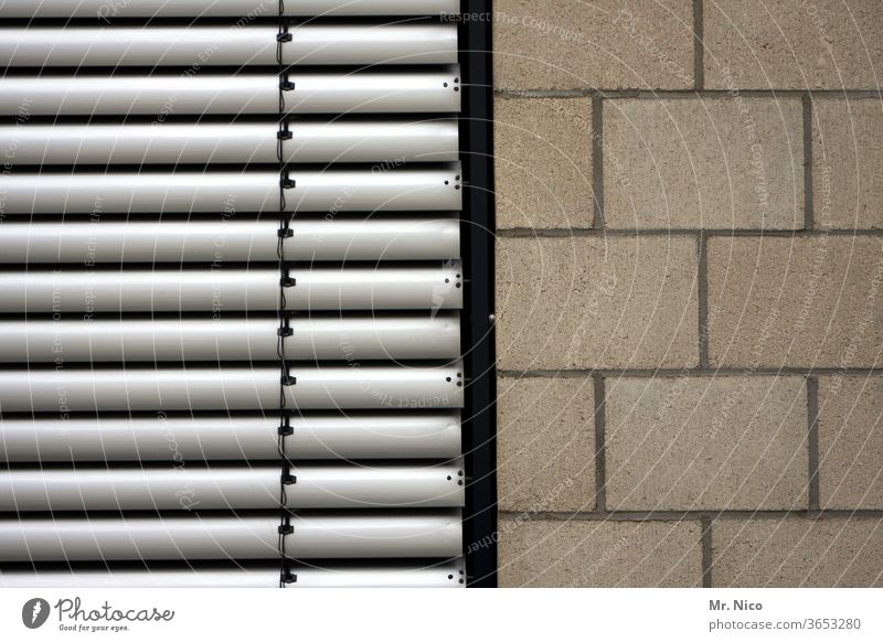 split picture Wall (barrier) Venetian blinds Wall (building) Facade House (Residential Structure) Closed built Roller shutter Architecture Parallel Gray