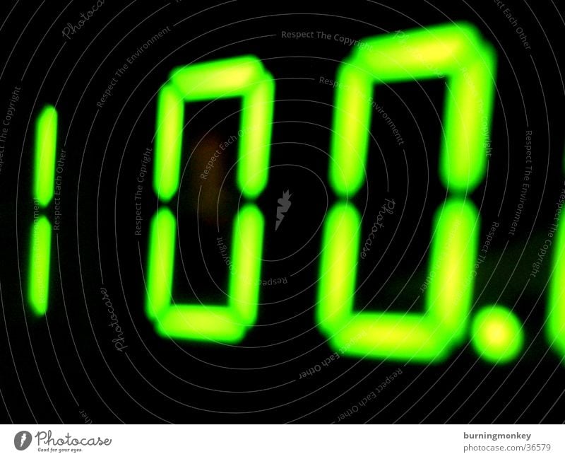 100. Digits and numbers Green Electrical equipment Technology LED Digital photography Display
