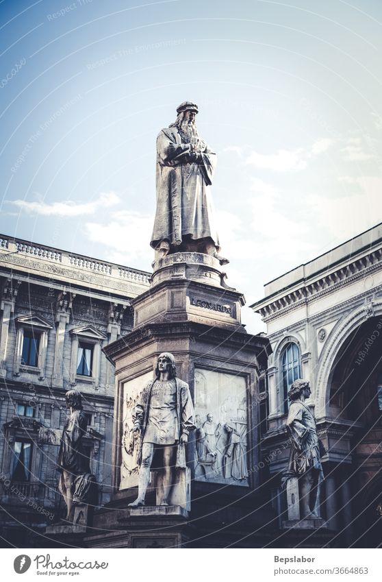 View of the Monument dedicated to the genious Leonardo da Vinci the famous Italian artist, scientist and inventor of the Renaissance, Milan Teatro alla Scala