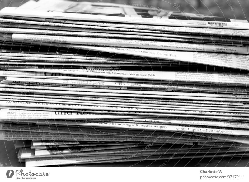 coronathoughts | newspaper stack with corona coverage #Corona newspapers piles of newspapers pandemic coronavirus Virus Reporting Black & white photo Journalism