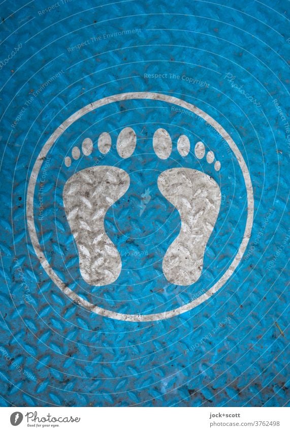 Location right here in the circle Illustration Sign Footprint Barefoot Imprint Pictogram Street art Structures and shapes Feet Blue Position Site Metal