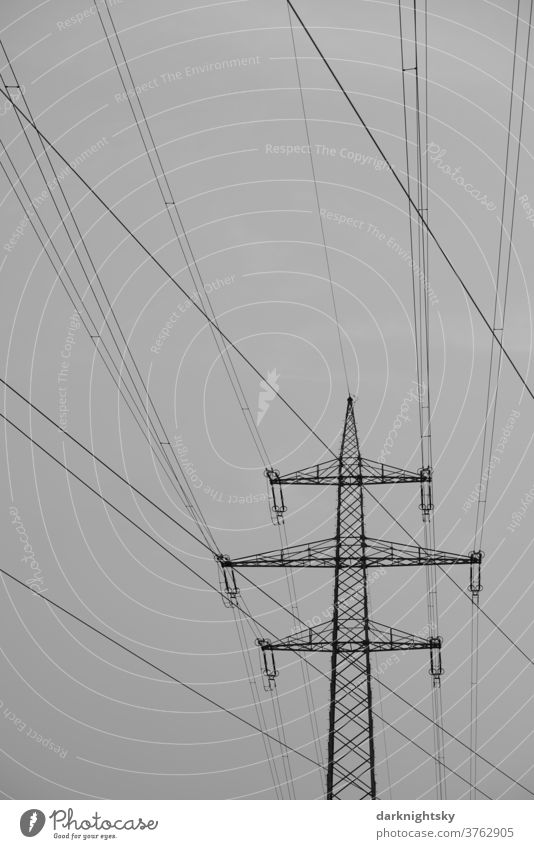 Cable of a high voltage overhead line with lattice mast Transmission lines Technology High voltage power line payload Carrying cantilever trussed girders