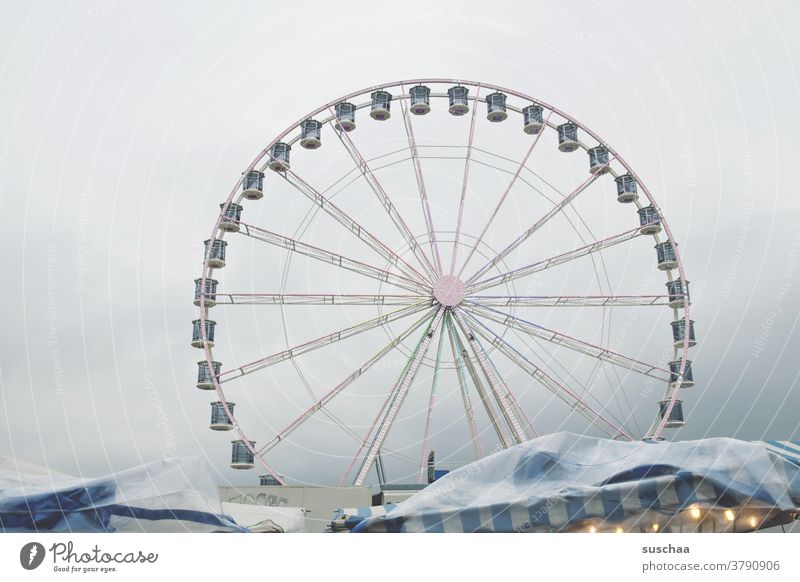 Ferris wheel Fairs & Carnivals Markets Showman Theme-park rides Leisure and hobbies Vertigo Sky Rotate Oktoberfest Amusement Park Round cabin Rotation