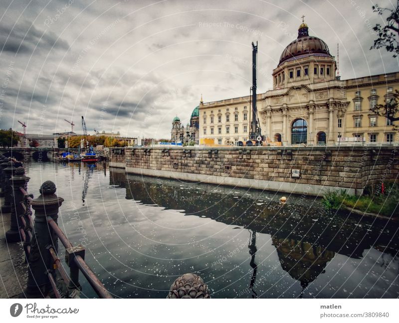 Berlin city palace Middle Construction site Dome Exterior shot Downtown Tourist Attraction Manmade structures reflection Spree Sky Clouds Capital city