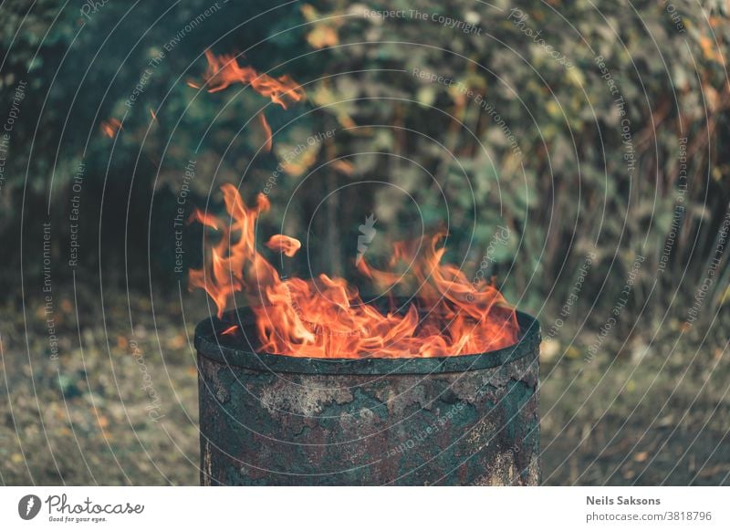 Garden Waste Incinerator Bin Stock Image - Image of barrel, burn