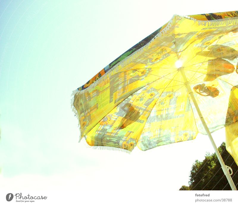 parasol Back-light Wide angle Yellow Summer Leisure and hobbies Sky Blue