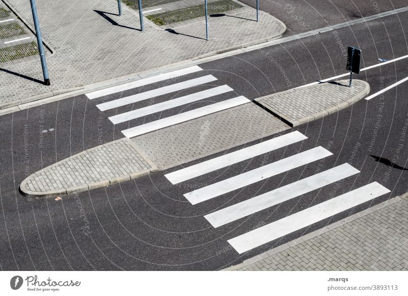 pedestrian crossing Street Lanes & trails Traffic infrastructure Deserted Transport Signs and labeling Empty Driving Bird's-eye view Zebra crossing Road traffic