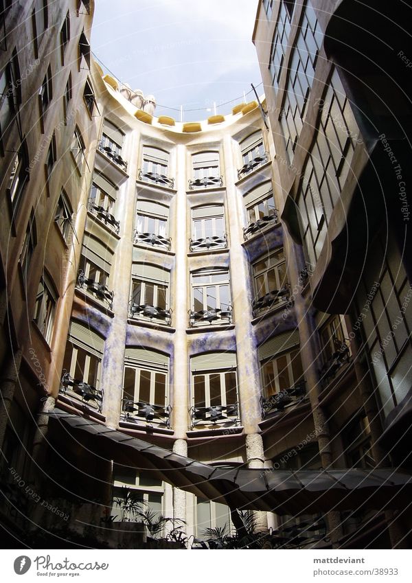 inner courtyard House (Residential Structure) Barcelona Historic Art Roof Architecture Interior courtyard