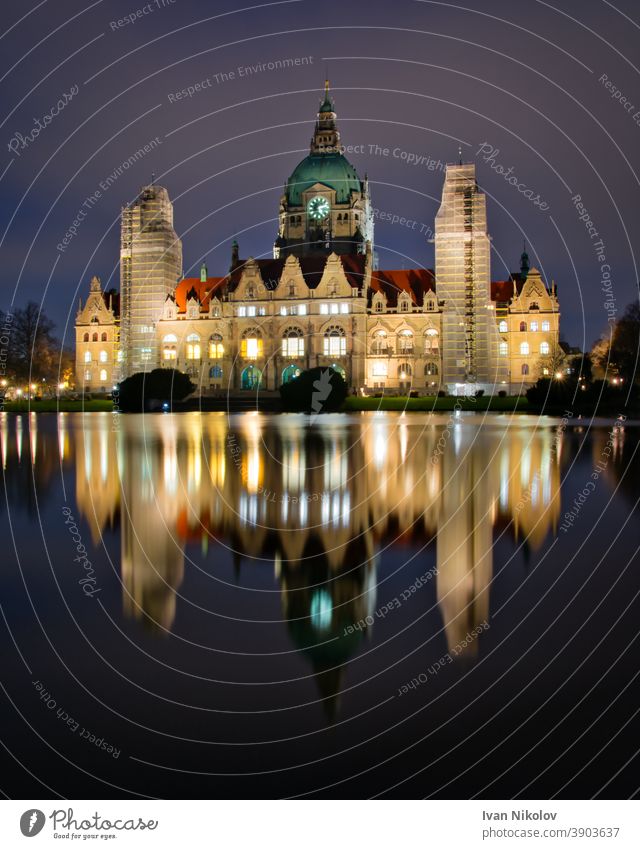 Long time exposure of the New City Hall at night, Hanover, Lower Saxony, Germany City hall Architecture Water reflection Long exposure eclecticism