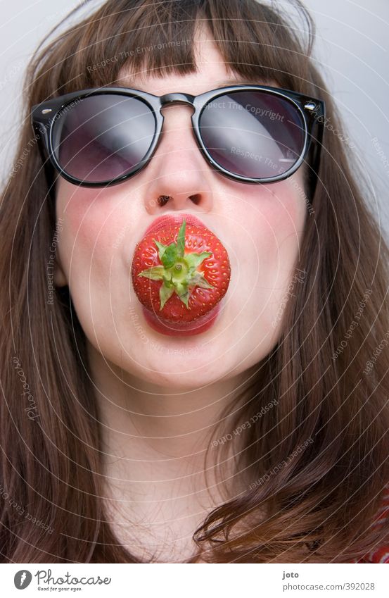 strawberry Fruit Vegetarian diet Feminine Young woman Youth (Young adults) Sunglasses Bangs Eating Eroticism Fresh Healthy Cool (slang) Lust Healthy Eating