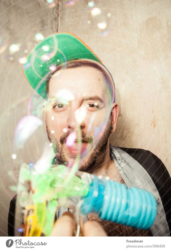 bubble shooter Human being Masculine Homosexual Young man Youth (Young adults) Man Adults 1 Cap Short-haired Facial hair Designer stubble Playing Brash