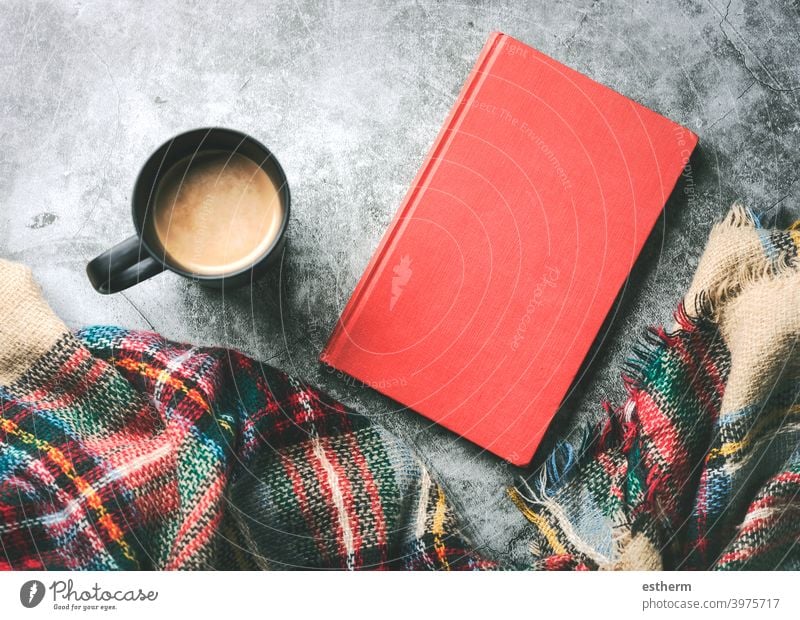 Red mug with hot coffee or tea drink on snow in winter Stock Photo by  molenira