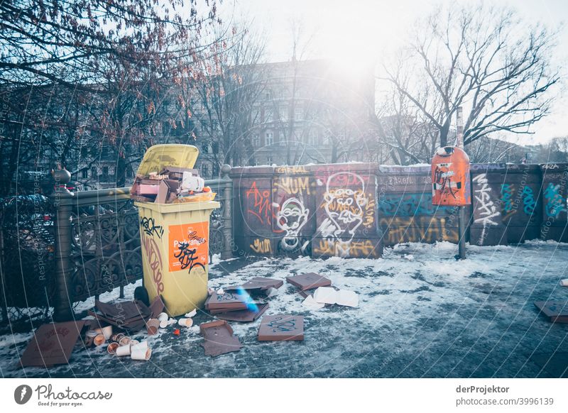 Admiralsbrücke with overfilled garbage can in winter in Kreuzberg II Wall (barrier) Wall (building) Hip & trendy Light Day Copy Space middle Exterior shot