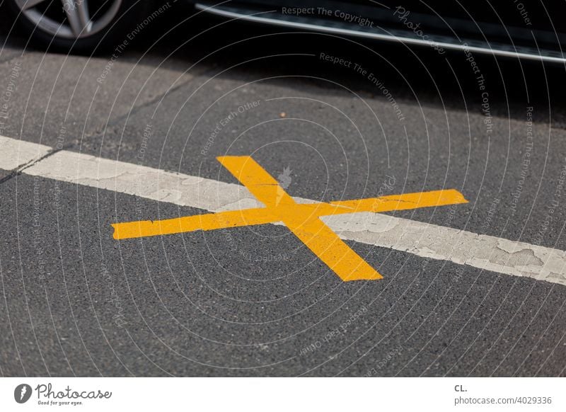 X interdiction Bans Street Road traffic car Signs and labeling Transport Road sign Lanes & trails Motoring Crucifix Symbols and metaphors Traffic infrastructure