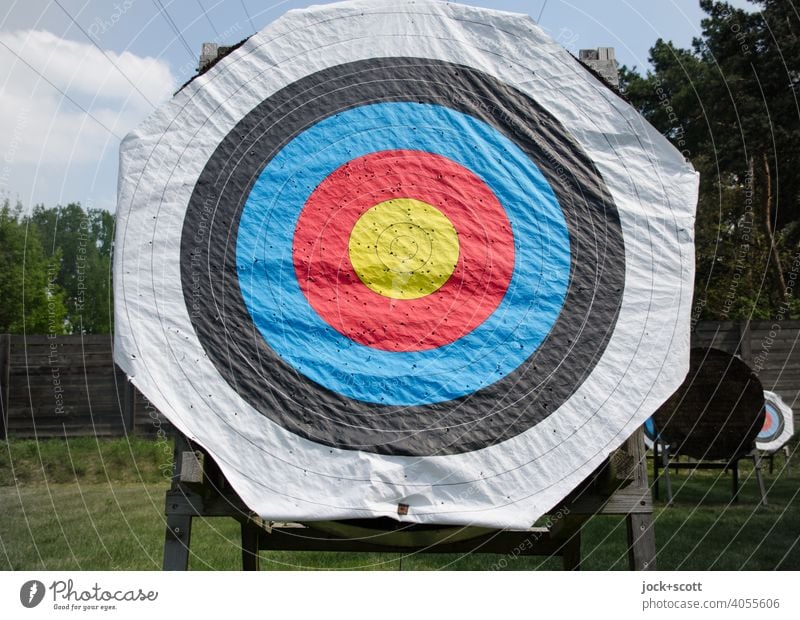 Targets for archery Archery Pillar Leisure and hobbies Accuracy Paper support Shooting range Circle Second-hand holey crimped Strike Center point circles