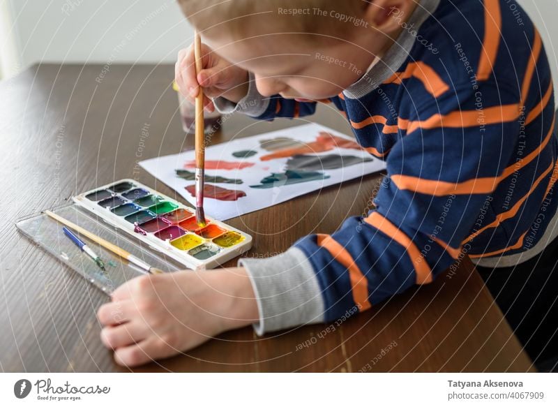 Drawing Tools Kids Royalty-Free Images, Stock Photos & Pictures