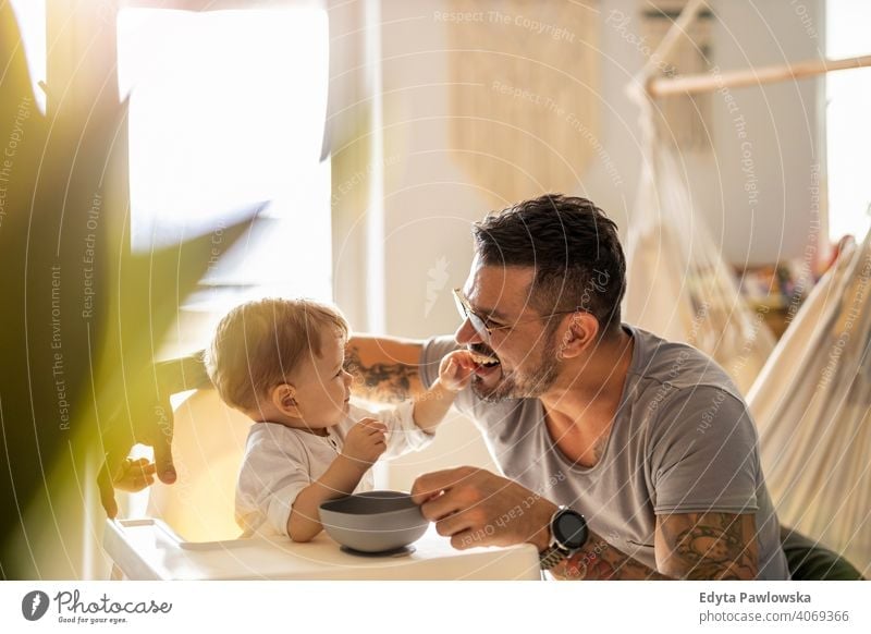 Saturday Morning Pancakes - Dad Feeds The Fam