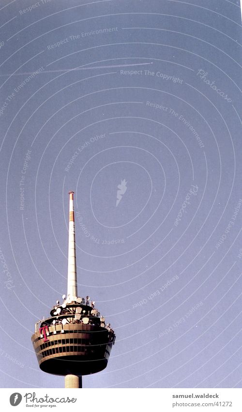 radio Deutsche Telekom Airplane Transmitting station Architecture Sky Tower Blue