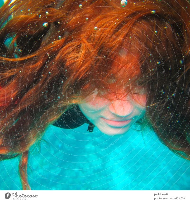 under water niece Expedition Hair and hairstyles Face Coral reef Pacific Ocean Great Barrier Reef Wetsuit Red-haired Long-haired Dive Warmth Leisure and hobbies