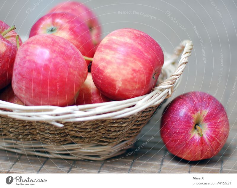 apple basket Food Fruit Apple Nutrition Breakfast Picnic Organic produce Vegetarian diet Fresh Healthy Delicious Sweet Red Healthy Eating Braeburn red chief