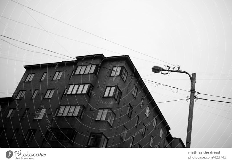 wired Town Deserted House (Residential Structure) Manmade structures Building Architecture Window Old Exceptional Threat Dark Gloomy Street lighting Cable
