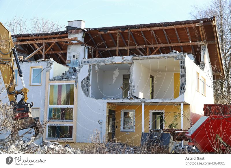 Demolition of a damaged house in Germany House (Residential Structure) Manmade structures corrupted outline Water damage Flood Collapse in danger of collapsing
