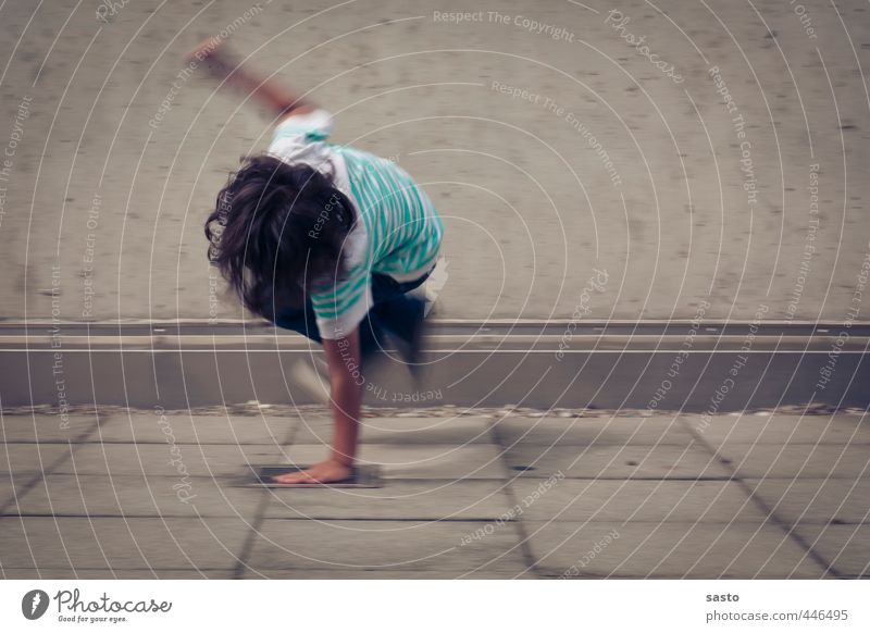 backyard breakdancer Joy Dance Boy (child) Infancy Life 1 Human being 3 - 8 years Child Movement Rotate Jump Athletic Authentic Town Enthusiasm Breakdance