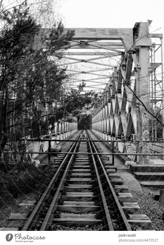 lost truss bridge between the time Bridge railway line Architecture Railway bridge Traffic infrastructure lost places Railroad tracks Structures and shapes
