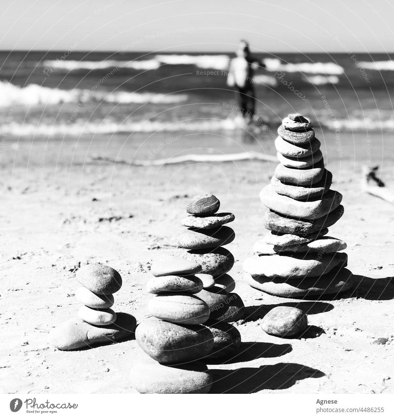 Stacking Rocks on the PNW, in Black & White Stock Photo - Image of beach,  stacked: 165260974