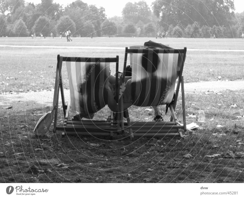 Love in Hyde Park Relationship England Together Meadow Deckchair Vacation & Travel Tourist Asian Couple Black & white photo Sit B/W Lie break love affair
